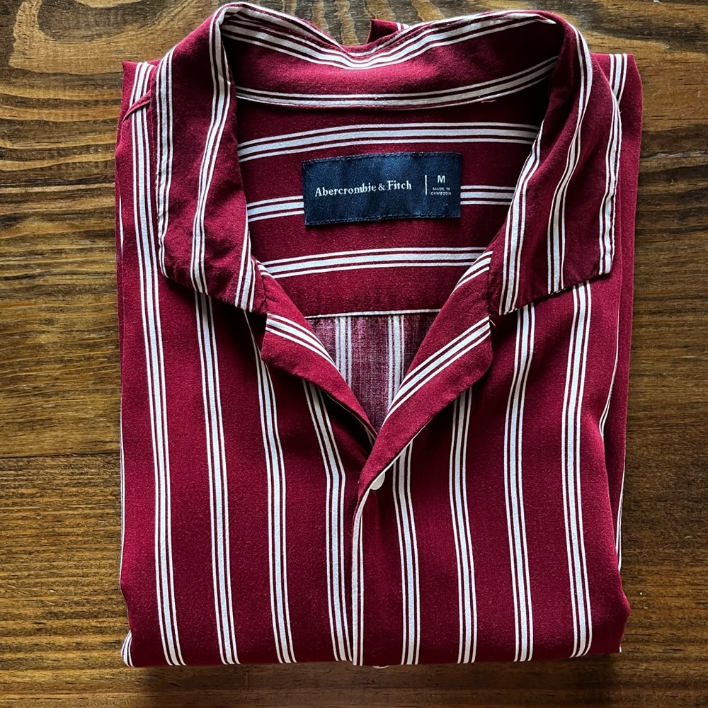 Abercrombie & Fitch striped red camp collar shirt